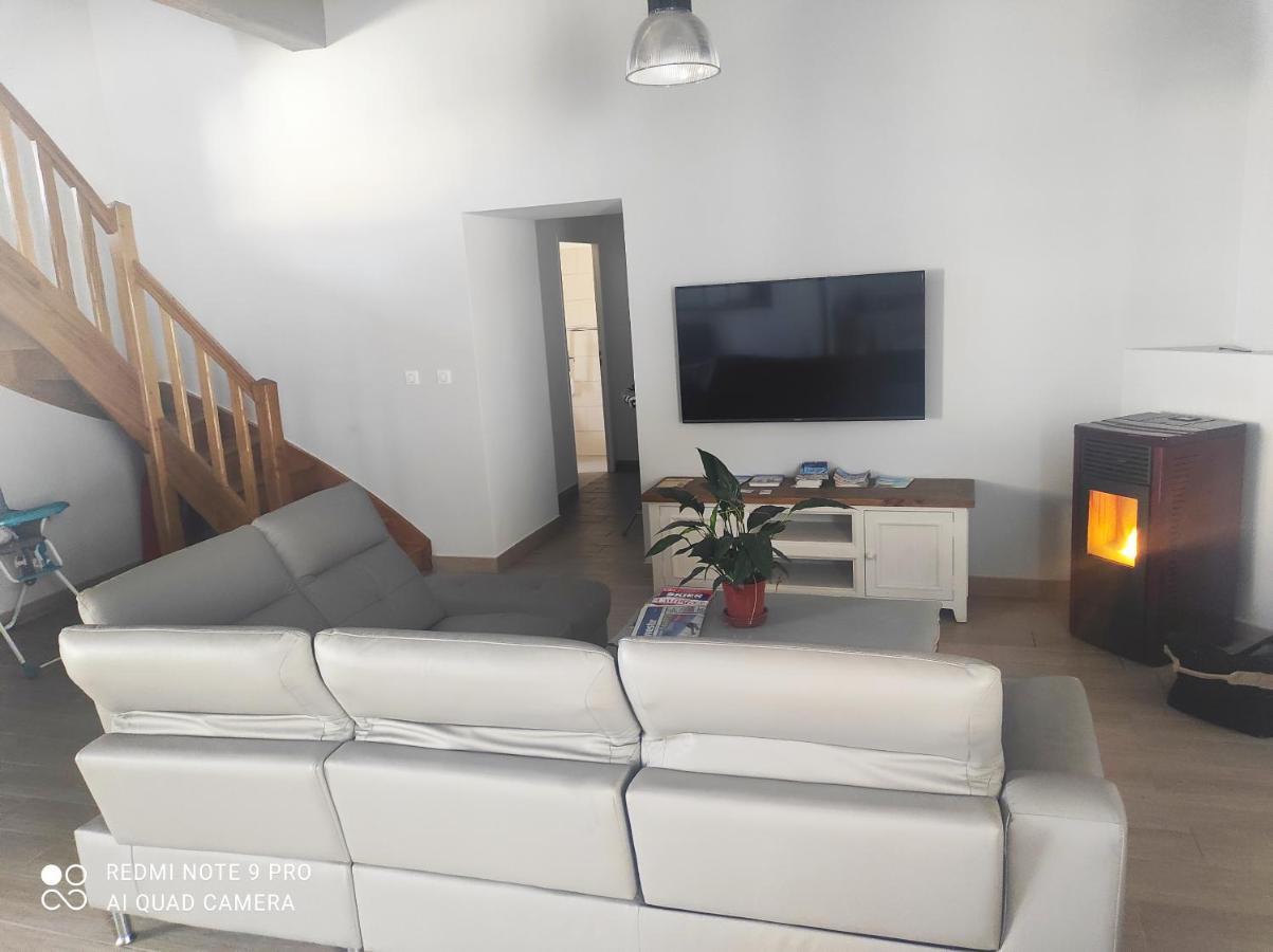 Champcenest Chambre D'Hotes Le Domaine Des Hirondelles מראה חיצוני תמונה