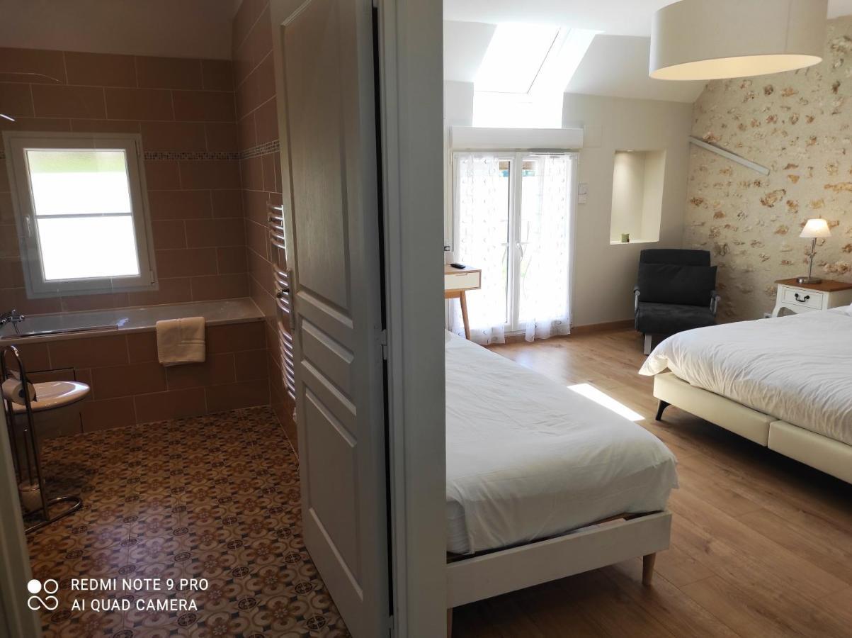 Champcenest Chambre D'Hotes Le Domaine Des Hirondelles מראה חיצוני תמונה