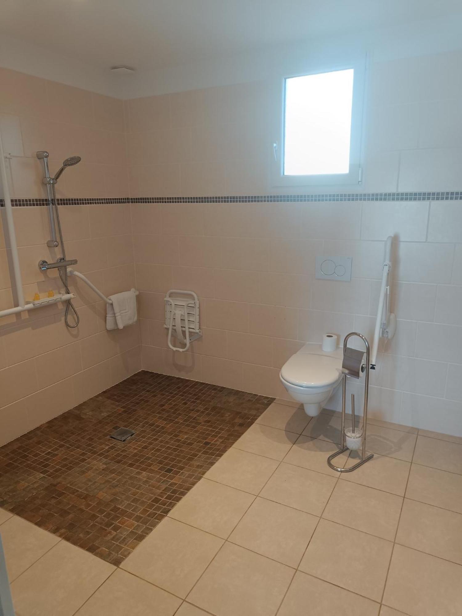 Champcenest Chambre D'Hotes Le Domaine Des Hirondelles מראה חיצוני תמונה